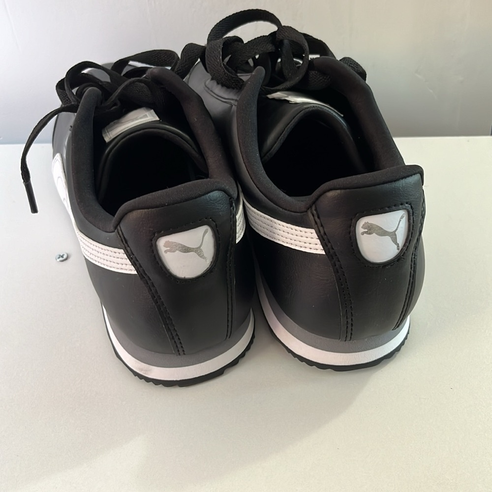Brand new puma sneakers mens size 10 black and white lace up shoes - Picture 5 of 11